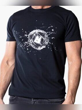 EUC Tesla “Bulletproof” Shattered Glass Cybertruck Tee Size Small